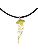 Colgante con medusa de latón dorada