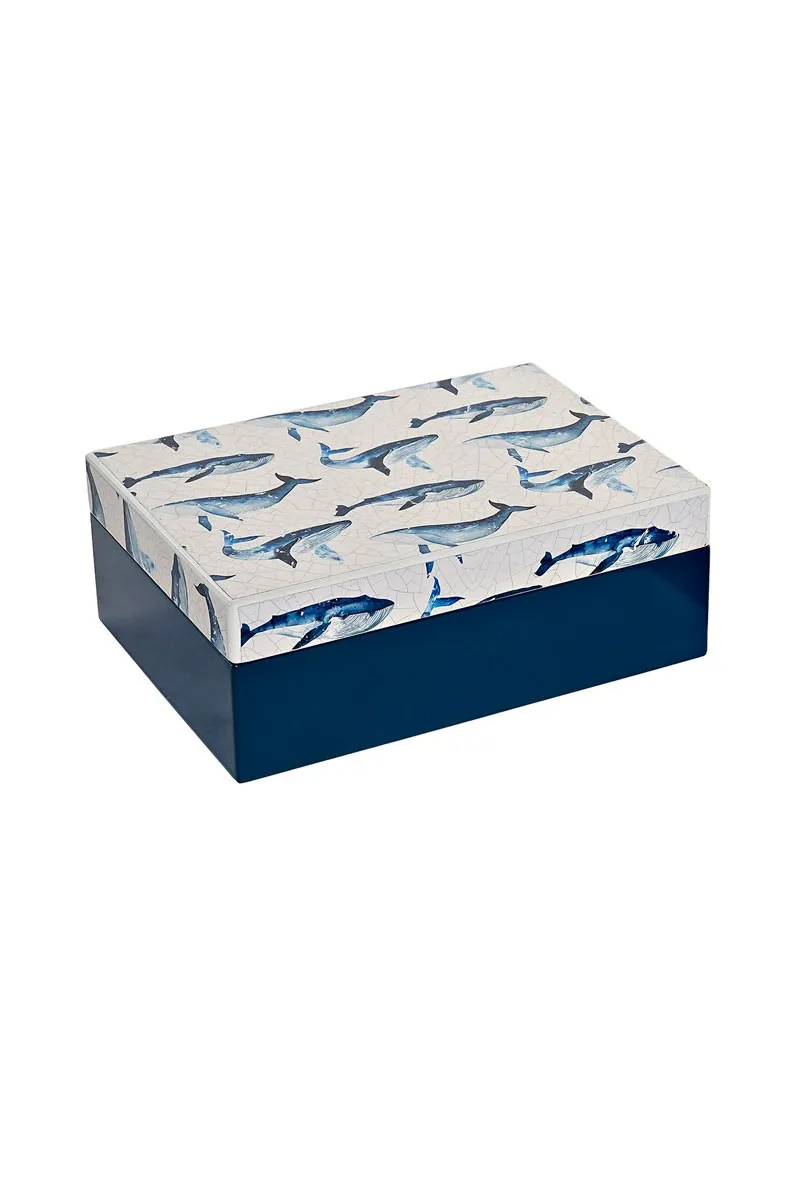 Caja de madera azul con ballenas