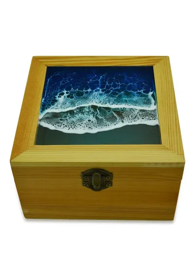 15x15cm box with glass lid and waves of epoxy resin 2