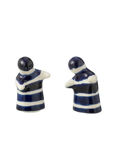 Ceramic Sailors hugging Salt and Pepper Shakers 52222 2