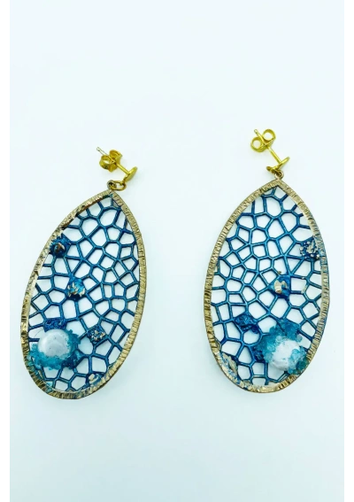 Pendientes artesanales en bronce red de coral de Tina Kotsoni
