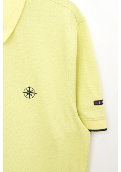 Polo Batela Rosa de los Vientos A1845 sunny lime amarillo detalle
